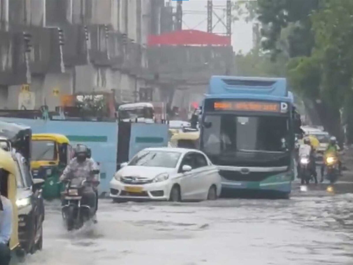 Heavy Rain Causes Waterlogging and Traffic Jams Across Delhi-NCR