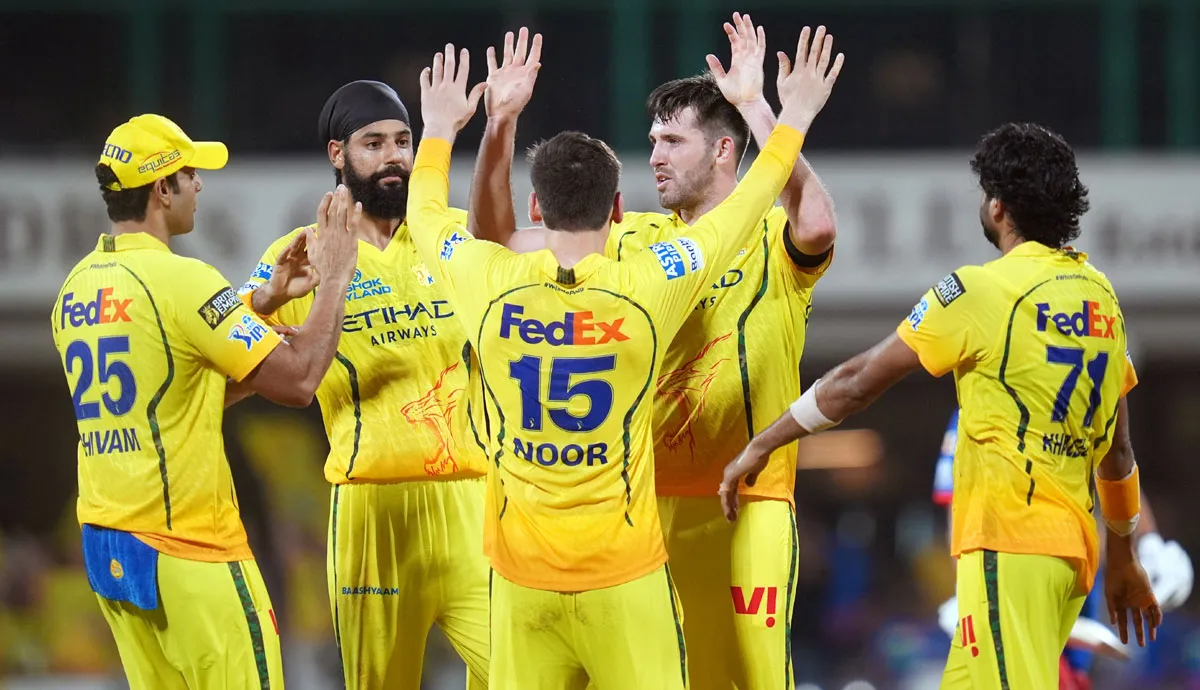CSK Beat Mumbai Indians to Keep Playoff Hopes Alive in IPL 2026